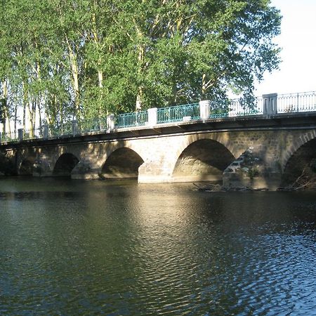 Moitron-sur-SartheLe Petitepinay住宿加早餐旅馆 外观 照片